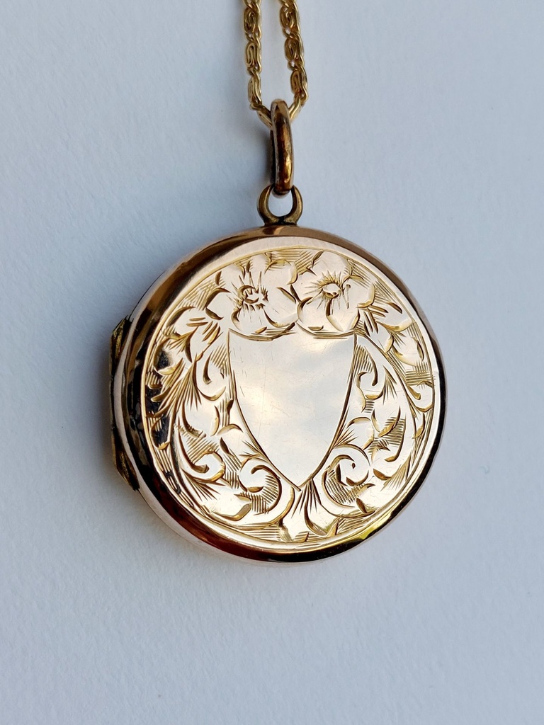 Edwardian 9ct Back and Front Locket