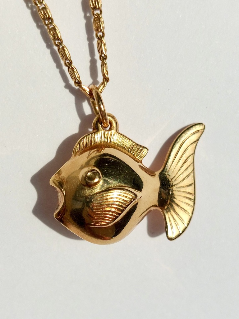Vintage 18k Gold Fish Charm