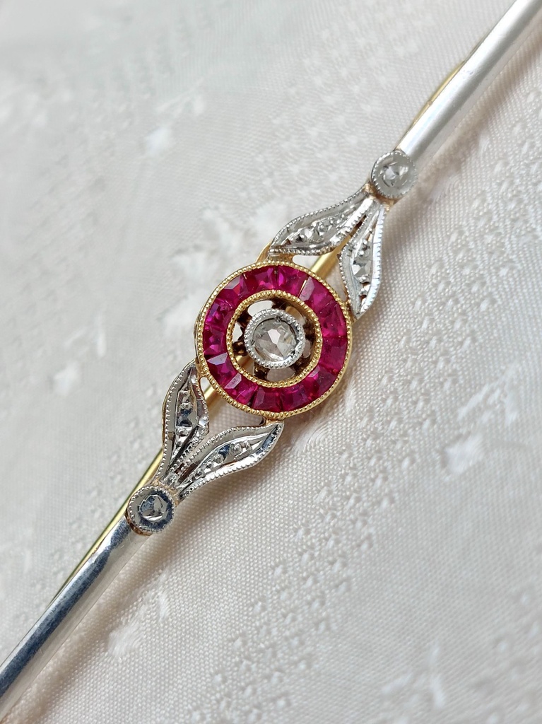 Art Deco 18k Gold Tie Pin with rubies and diamonds