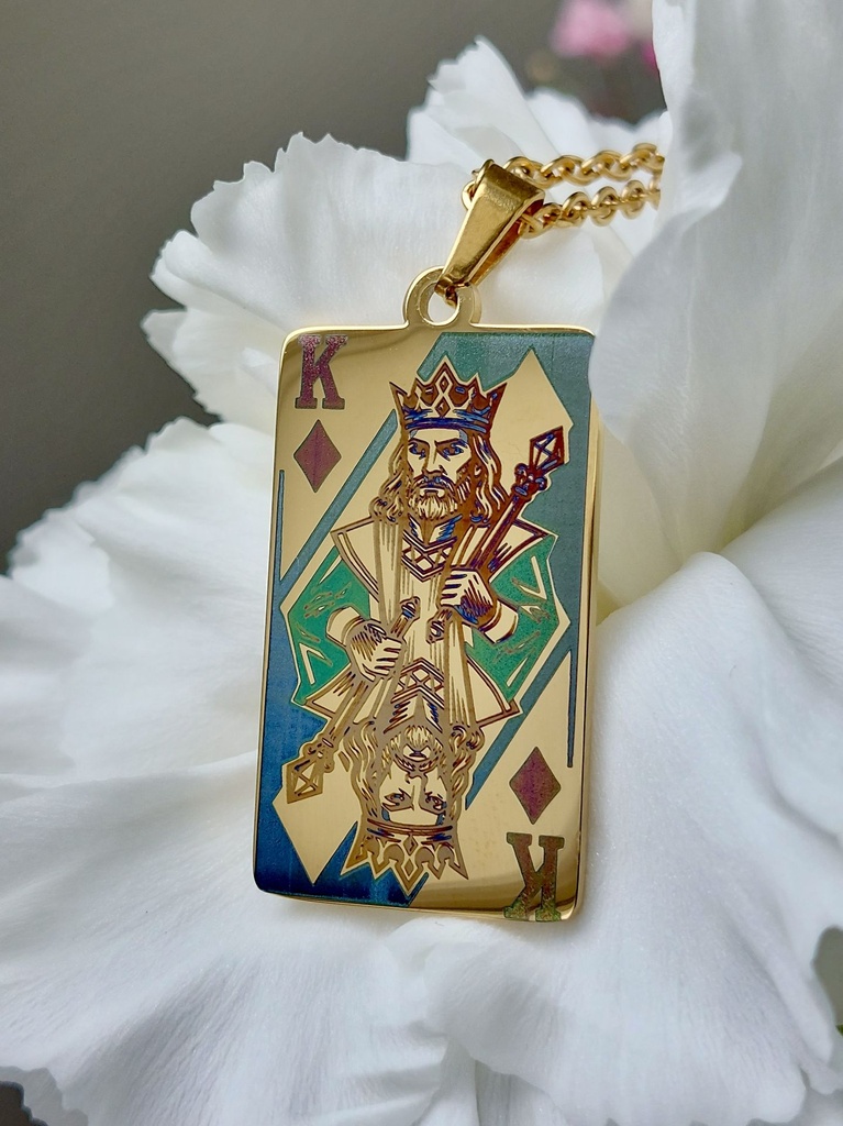 Number 8 - King of Diamonds Engraved Yellow Gold Pendant