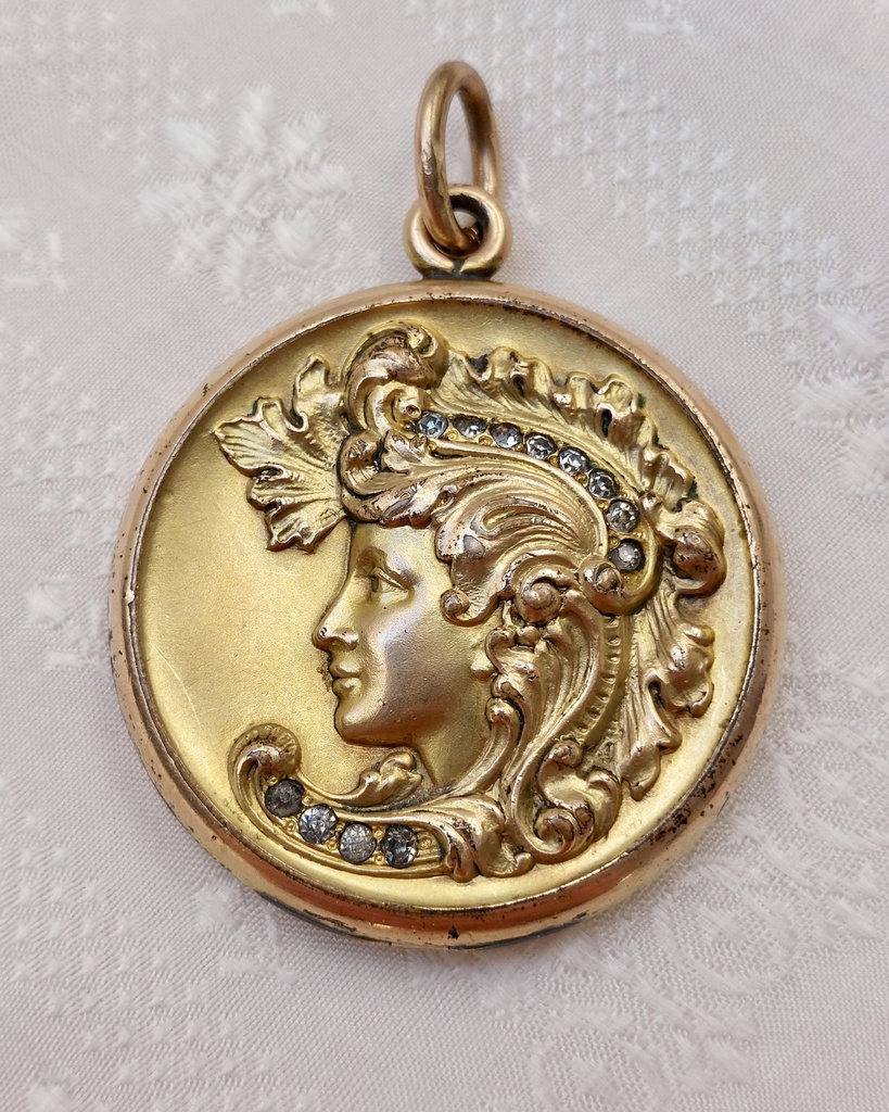 Art Nouveau W&H Co Locket with rhinestones in repoussé