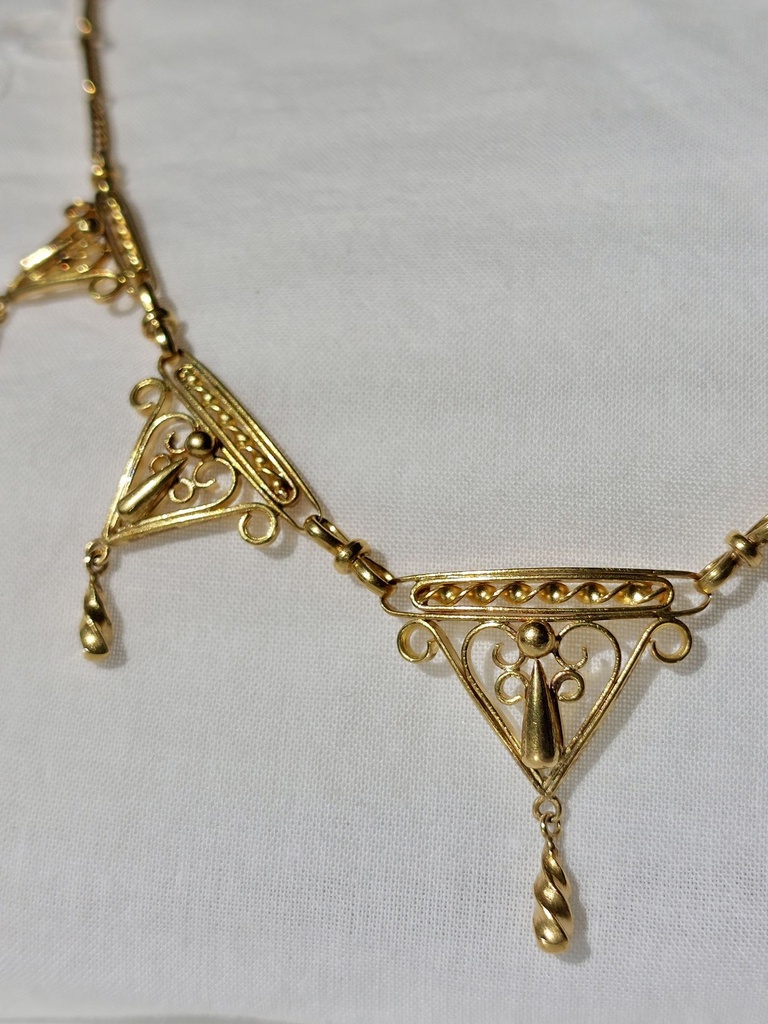 Art Nouveau 18k Gold French Draperie Necklace