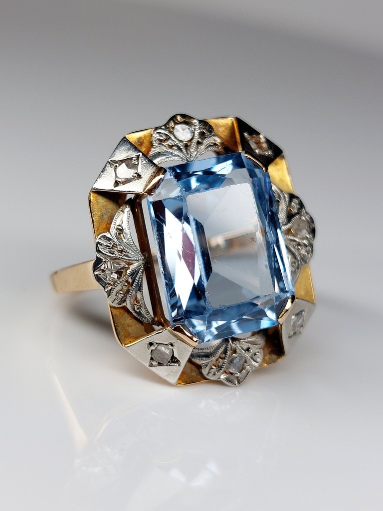 Vintage 14k Gold Ring with an Icy Blue Stone and Rose Cut Diamonds